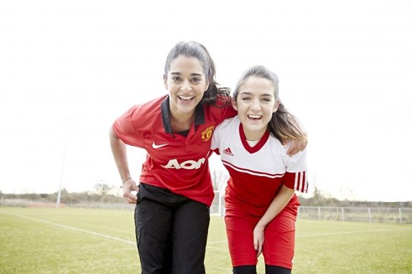 Natalie Dew and Lauren Samuels Photo