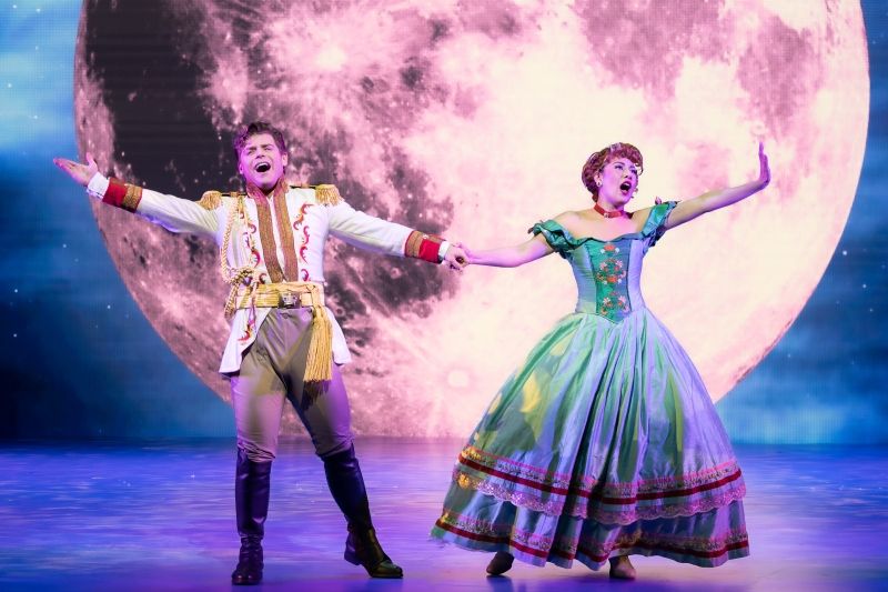 Review: New Regional Production of Disney's FROZEN Debuts at La Mirada  Image